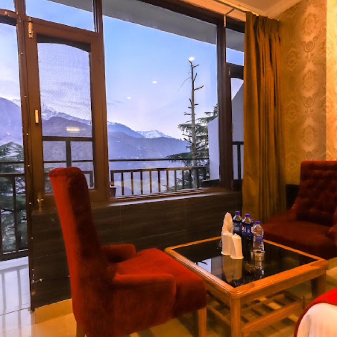 Hotel Holiday Hill, Near Mall Road, Mcleodganj# Parking#Restaurant Dharamshala Bagian luar foto