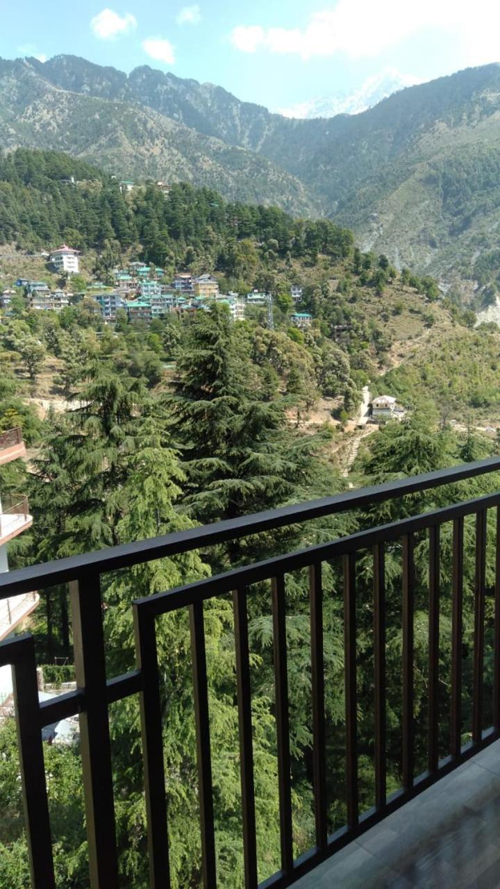 Hotel Holiday Hill, Near Mall Road, Mcleodganj# Parking#Restaurant Dharamshala Bagian luar foto
