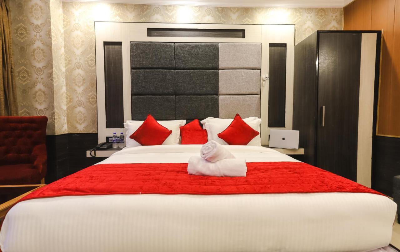 Hotel Holiday Hill, Near Mall Road, Mcleodganj# Parking#Restaurant Dharamshala Bagian luar foto