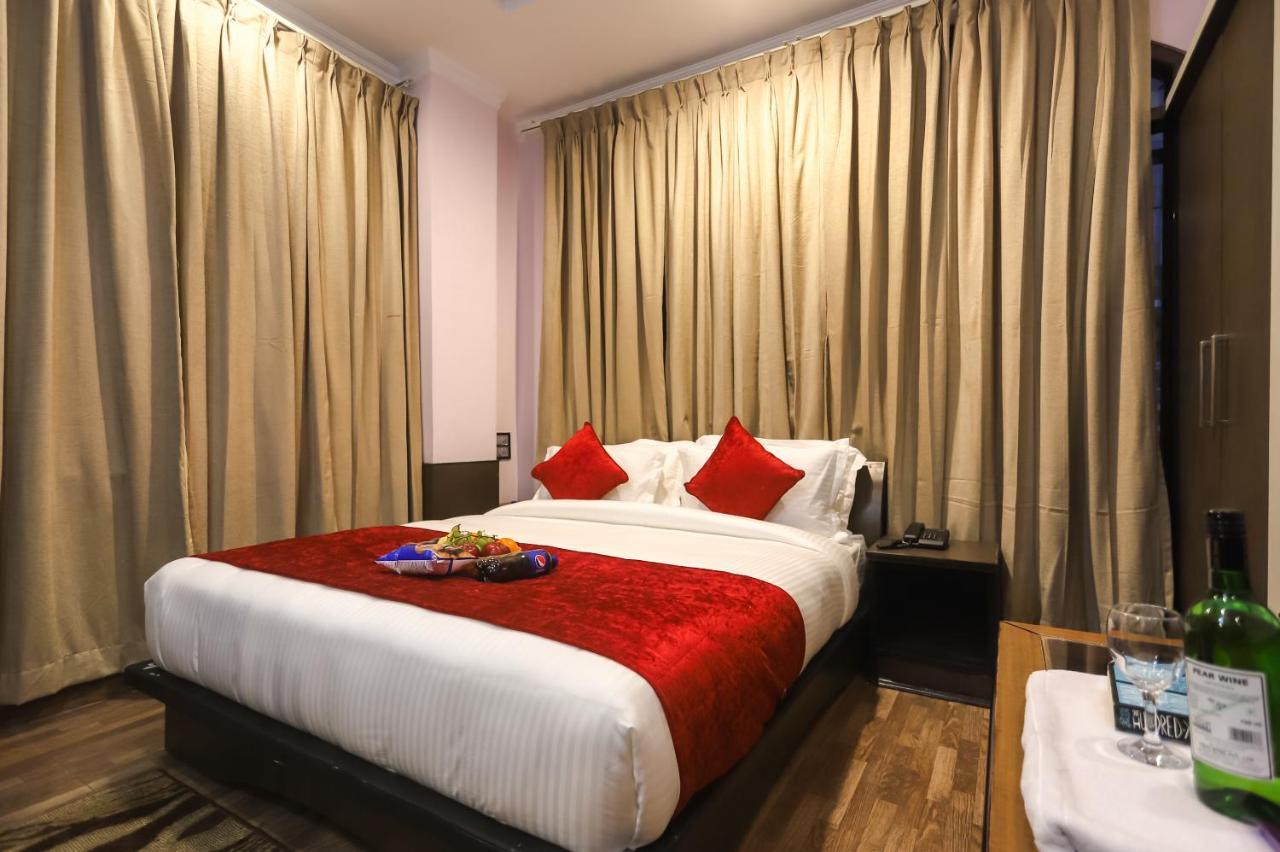 Hotel Holiday Hill, Near Mall Road, Mcleodganj# Parking#Restaurant Dharamshala Bagian luar foto