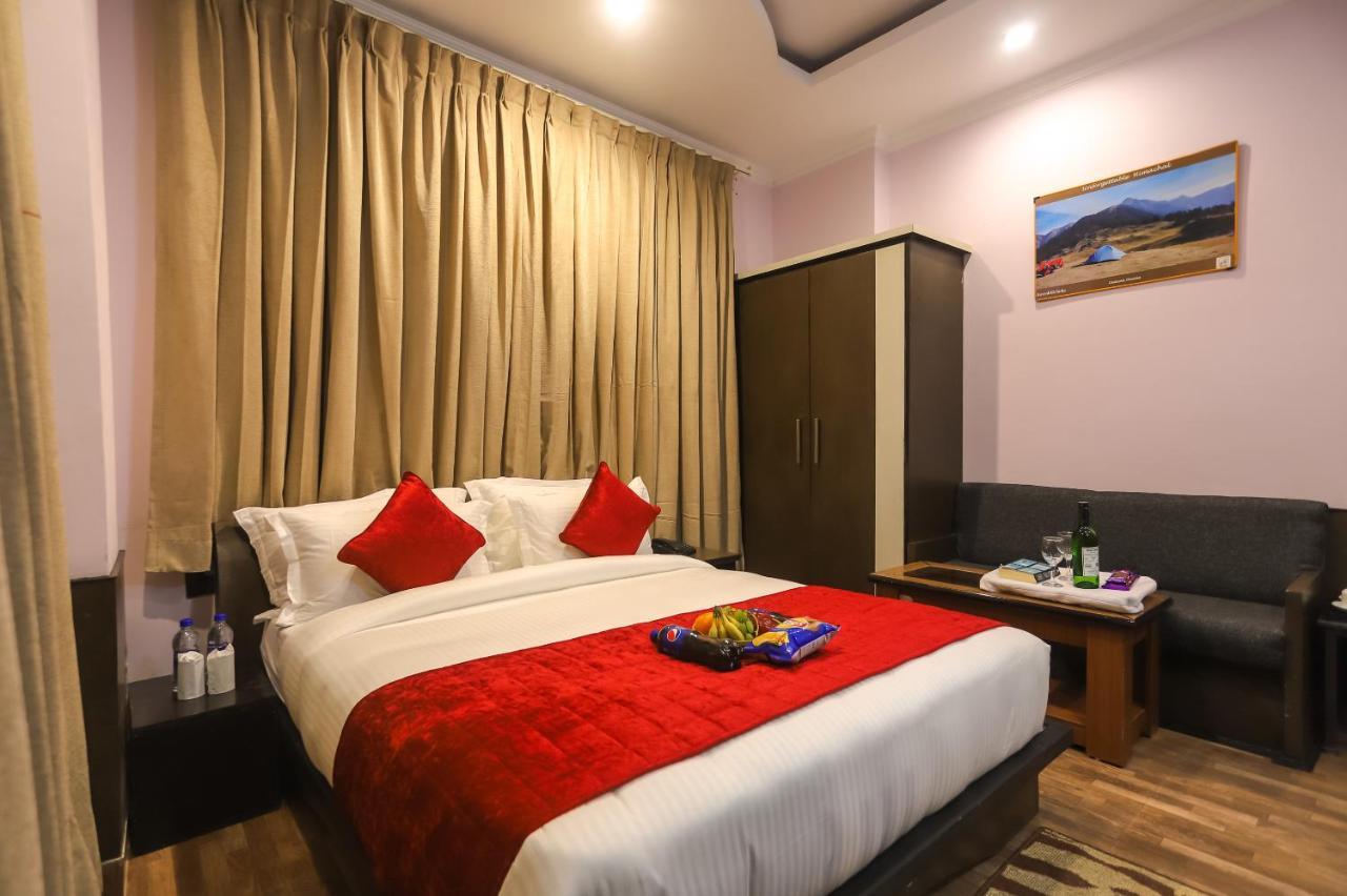 Hotel Holiday Hill, Near Mall Road, Mcleodganj# Parking#Restaurant Dharamshala Bagian luar foto